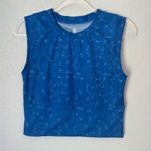 Blue active wear cropped tank